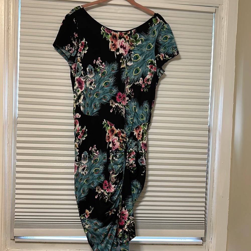Short sleeve dress